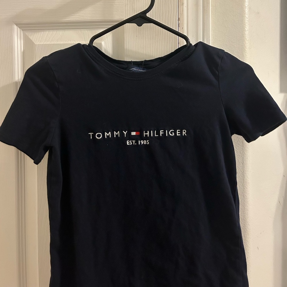 Navy Tommy Hilfiger tee